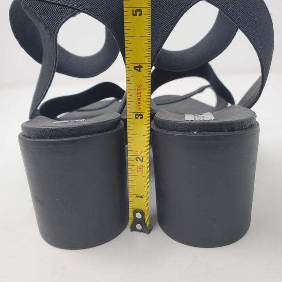 Steve Madden Black Chunky Platform Elastic Sandals 8.5 Monochriome Soft Grunge - Picture 5 of 7